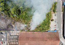 Bombeiros encerram combate a incêndio no Centro de Blumenau