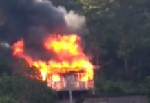 Incêndio destrói casa no bairro Velha Grande, em Blumenau