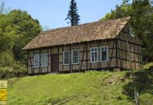 Após invasão, prefeitura de Blumenau desativa temporariamente Escola Número 1