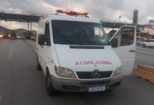 Polícia Rodoviária Federal apreende ambulância transformada em carro do peixe