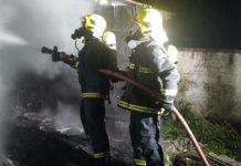 Casa pega fogo enquanto proprietários estão no pronto socorro