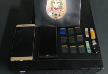 VÍDEO: Câmera flagra homem tirando foto debaixo da saia de mulheres em Jaraguá do Sul