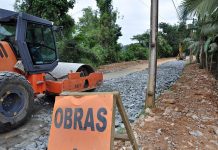 Obra de pavimentação no Badenfurt altera trânsito e trajeto do transporte coletivo