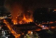 VÍDEO - Confira imagens do incêndio que atingiu fábrica da Mormaii em Blumenau