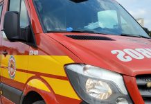 Identificado motociclista que morreu em colisão com carros na BR-470 em Blumenau ambulância do corpo de bombeiros militar