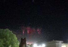 VÍDEO – Câmera flagra “raios vermelhos” no céu em cidade catarinense