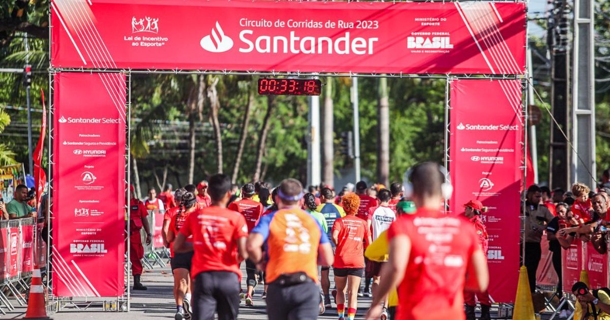 Circuito De Corridas De Rua Santander Chega A Blumenau Saiba Como Se