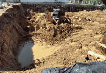 Homem fica soterrado durante trabalho de escavação em obra de Blumenau