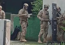 Mulher é mantida refém dentro de casa em Joinville por sete horas Refém