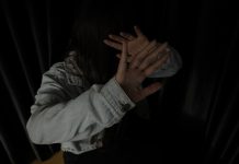 Homem é preso por agredir e ameaçar esposa no bairro Nova Esperança, em Blumenau